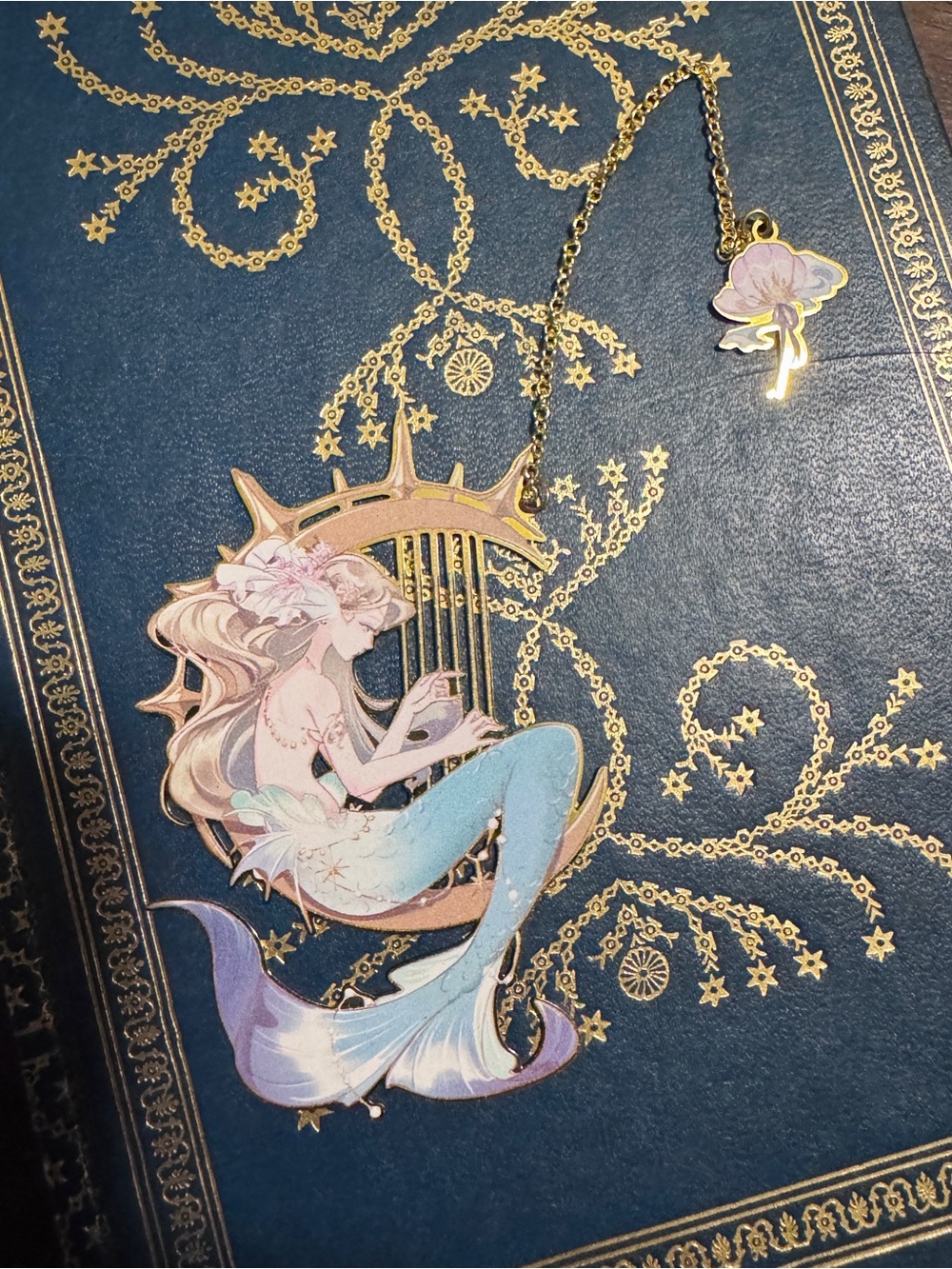Metal bookmark